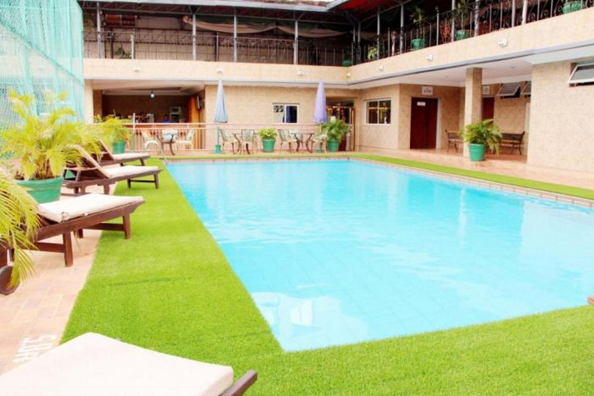 Room In Lodge - The Chelsea Hotel Abuja Exterior photo